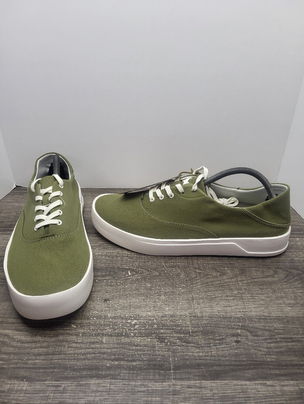 OluKai Tradewind Canvas Casual Sneakers Mens Size 10.5 Desert Moss New